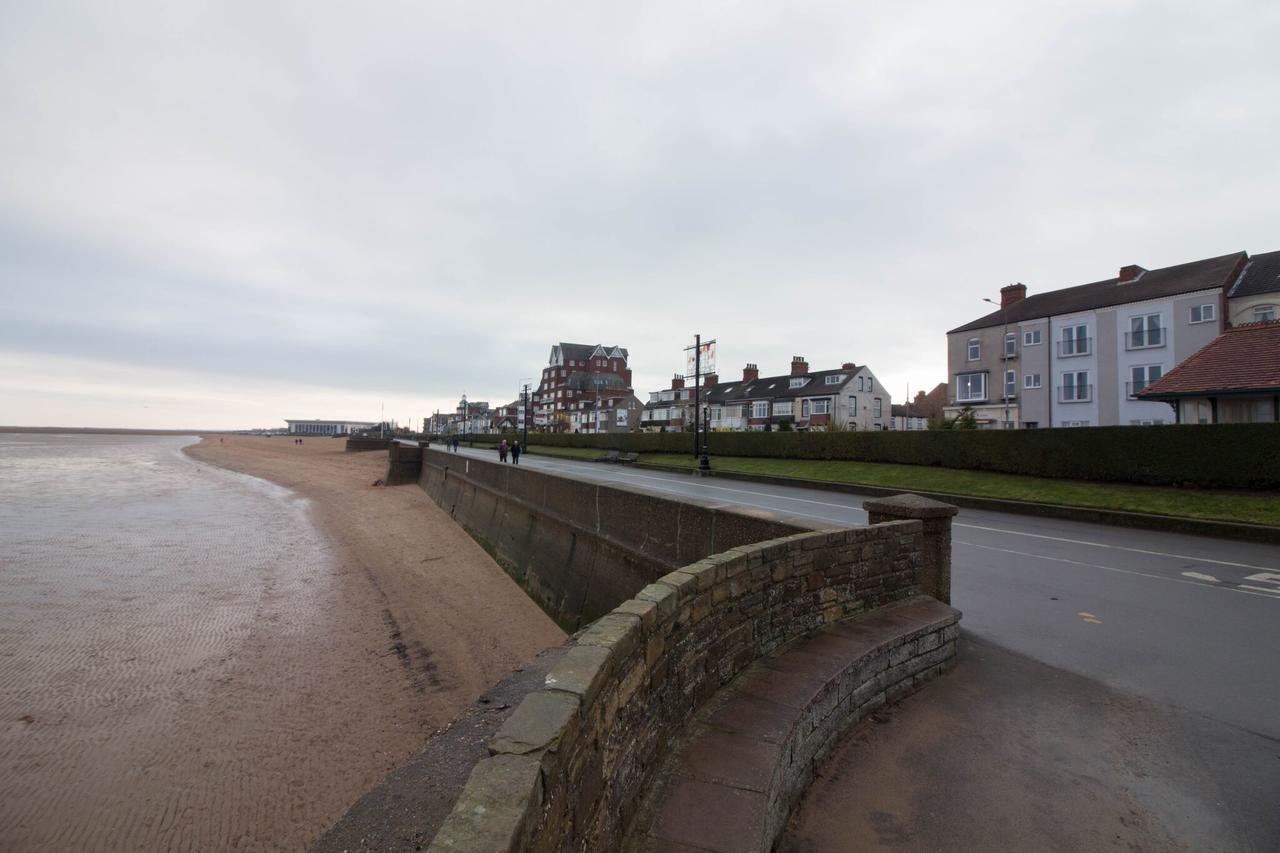 Lovely Sea Front House In Cleethorpes - Sleeps 6 Exterior photo